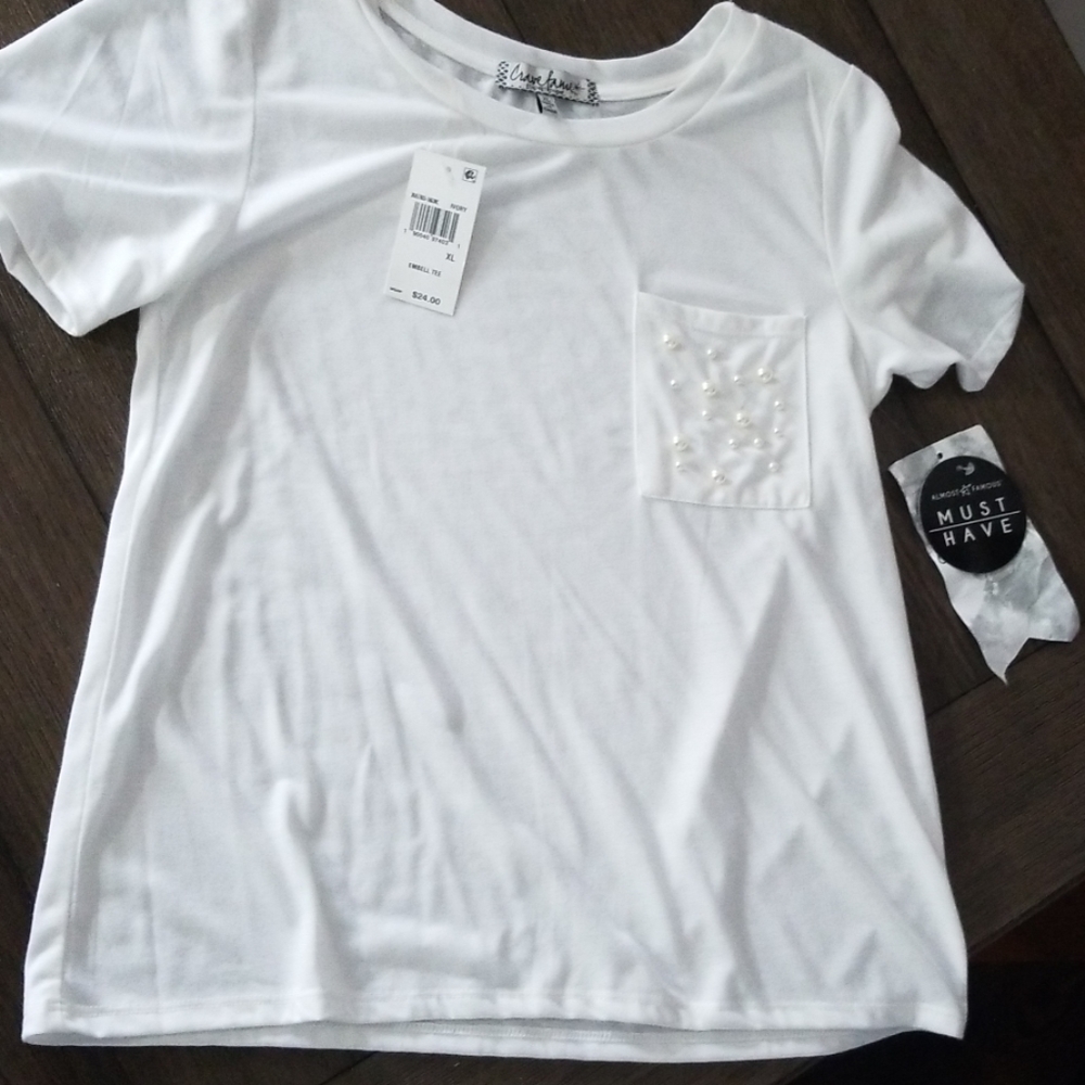 Ivory Tshirt